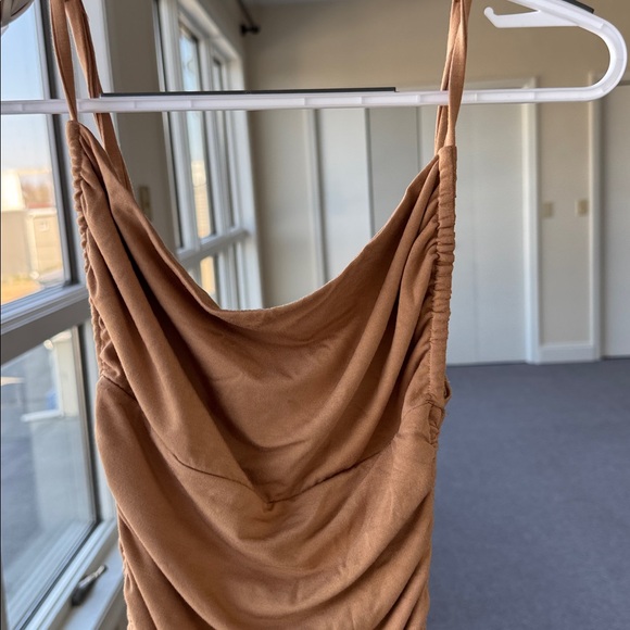 NWT Rumer Paige mini dress caramel size medium - Picture 5 of 7